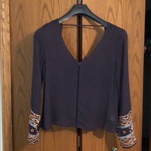 Bell sleeve detailed top